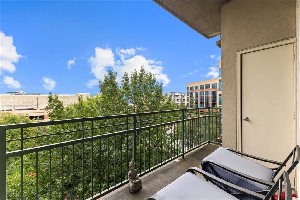 Aventura Condos - Residential