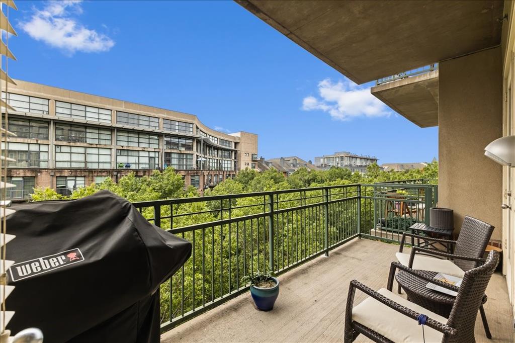 Aventura Condos - Residential