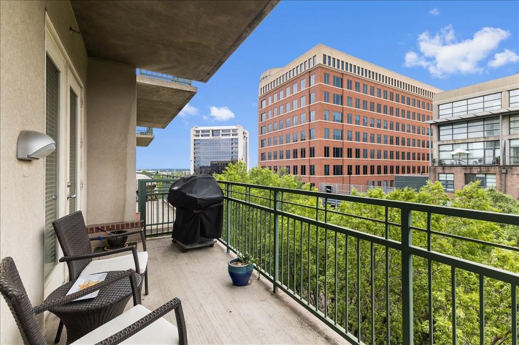 Aventura Condos - Residential