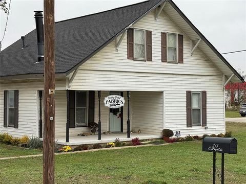 213 E Boyd Avenue Boyd TX 76023