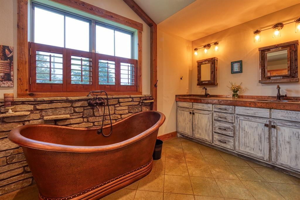 Horsemans Ranch - Residential