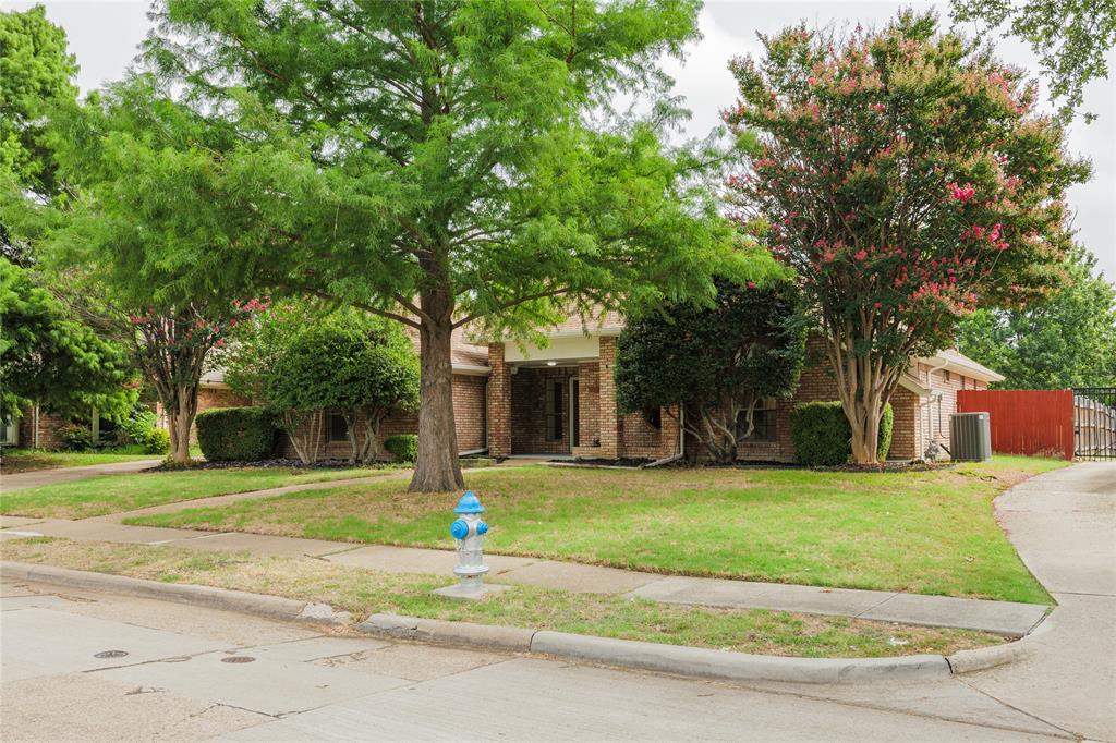 3404 Hilltop Lane