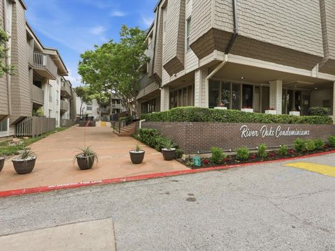 Photo of 4851 Cedar Springs Road #388, Dallas, TX 75219 (MLS # 21244845)