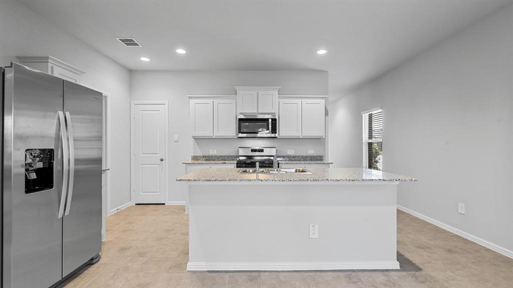 721 SHADED GROVE Drive