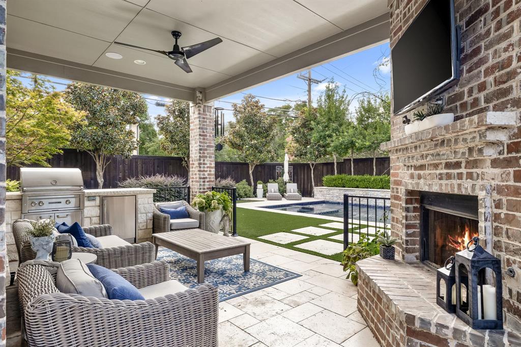 6301 Lakeshore Drive