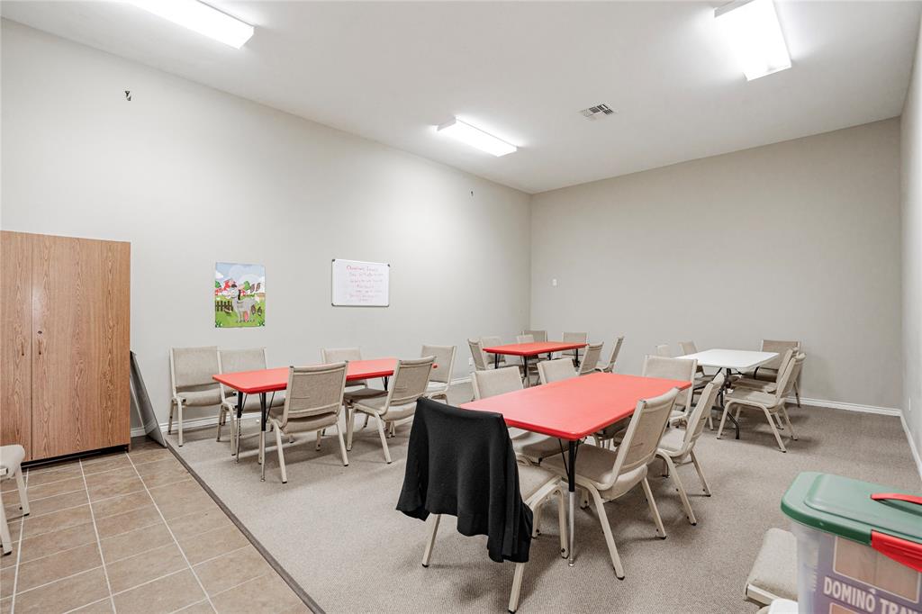 A0229 - DAVIS GEORGE W - Commercial Sale