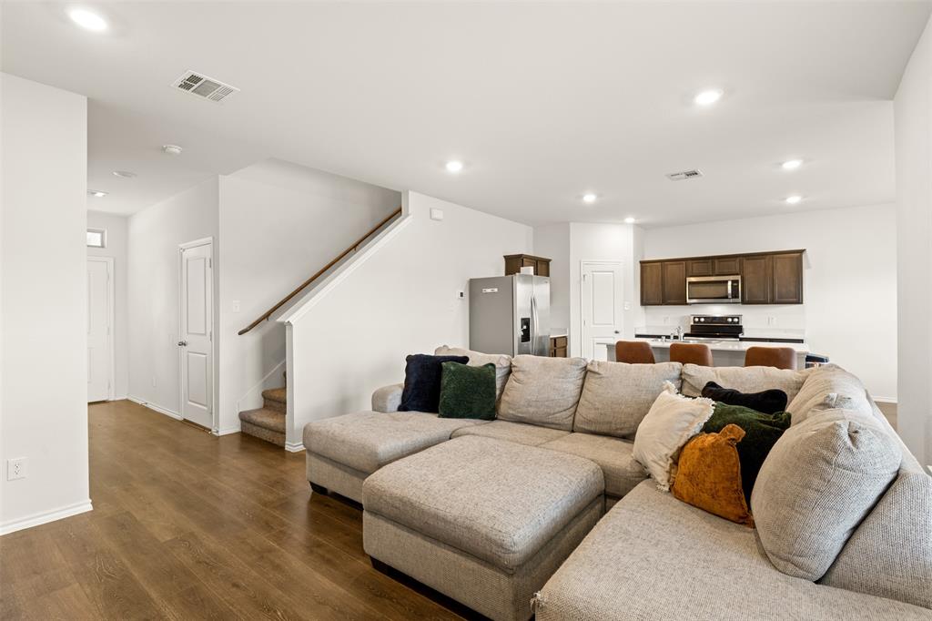 3100 Grimaldo Drive