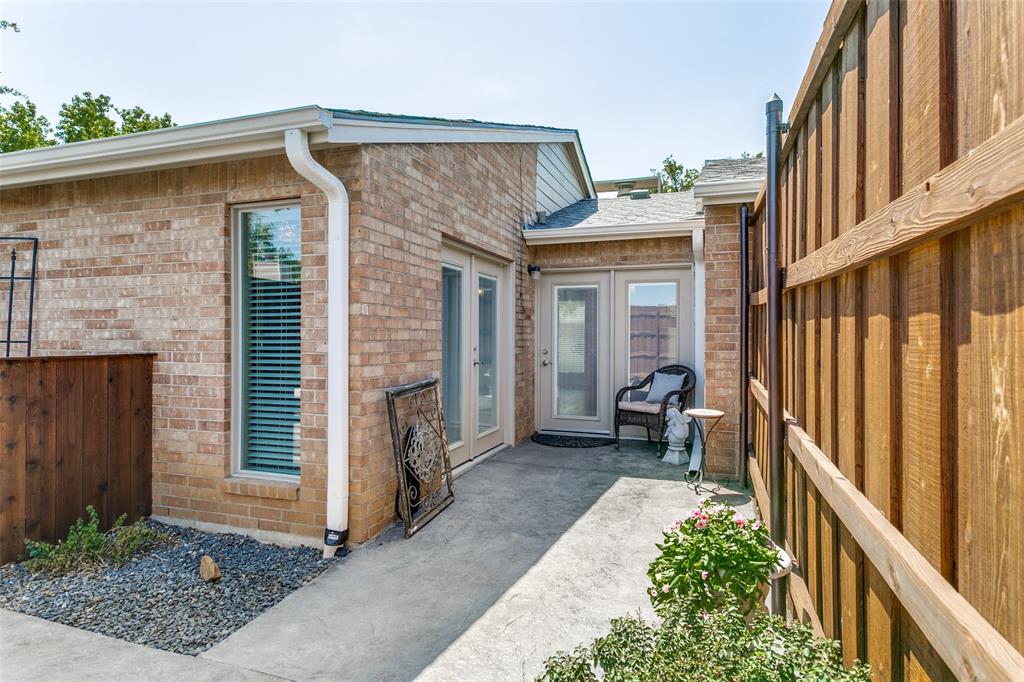 Shadowood Trail Condo - Residential