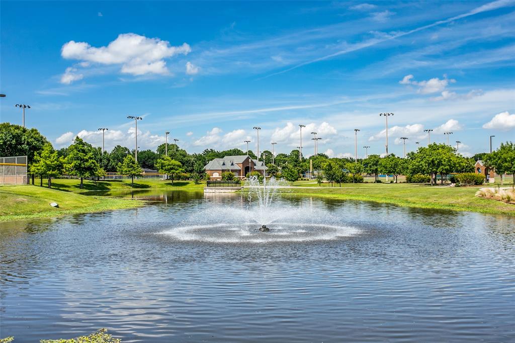 Shadowood Trail Condo - Residential