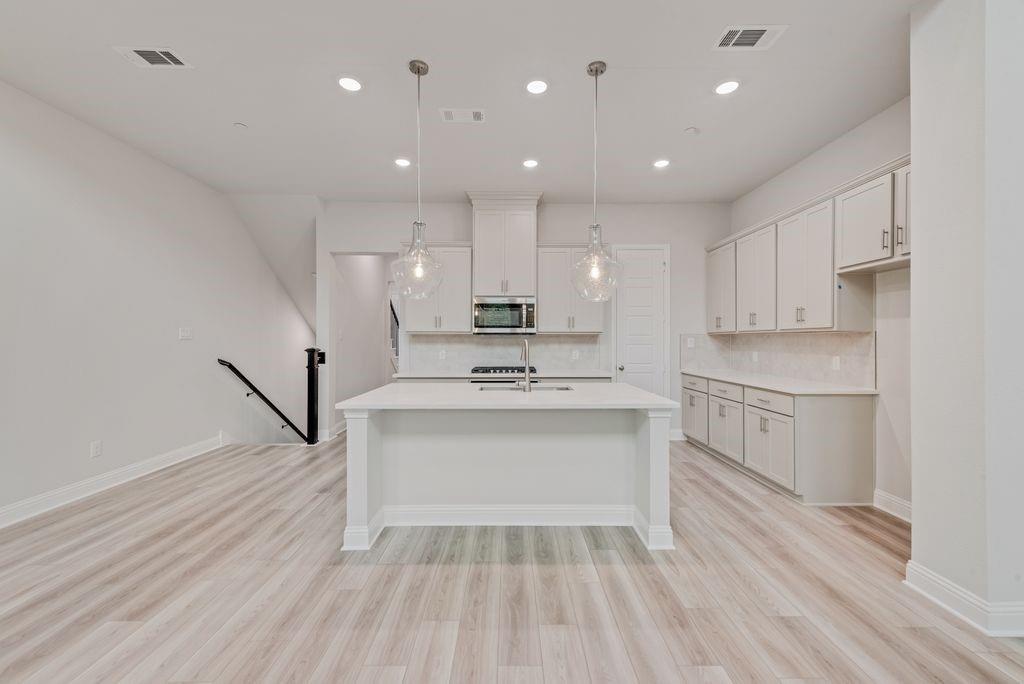 8159 Challenger Lane