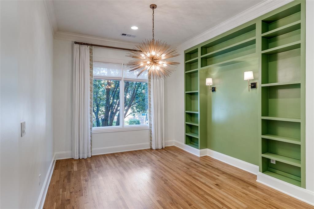 Gregory Twnhms 01 - Residential Lease