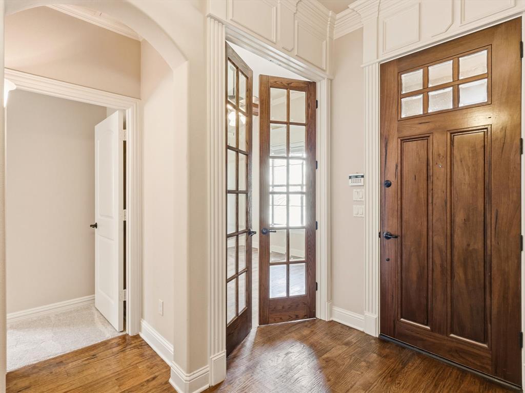 800 Silver Lake Drive