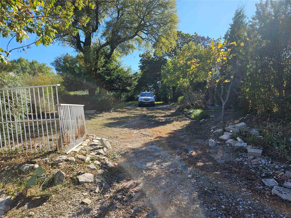 HOLLIS - Residential