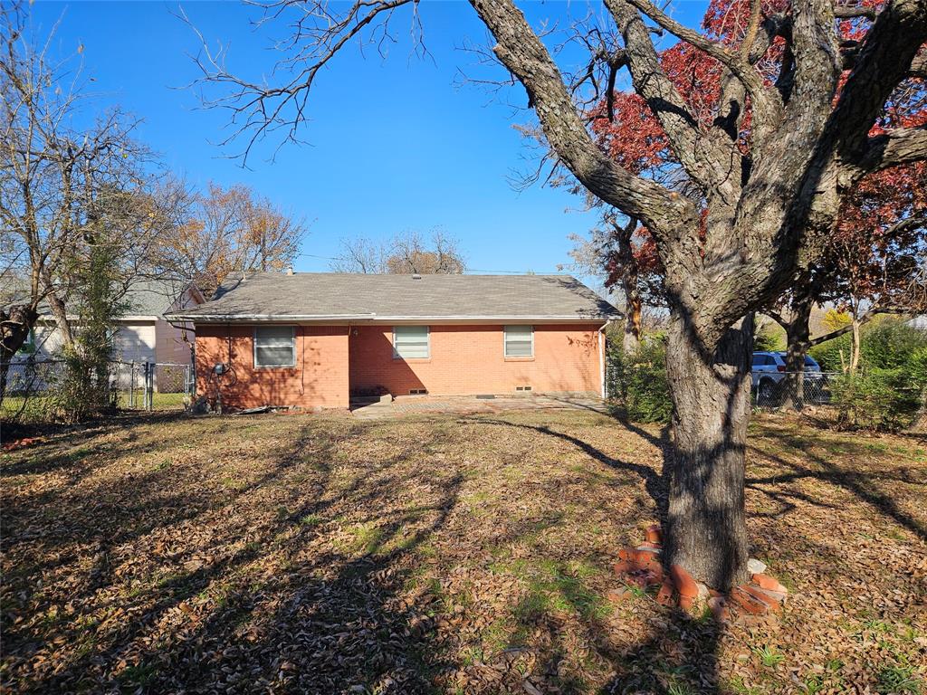 HOLLIS - Residential