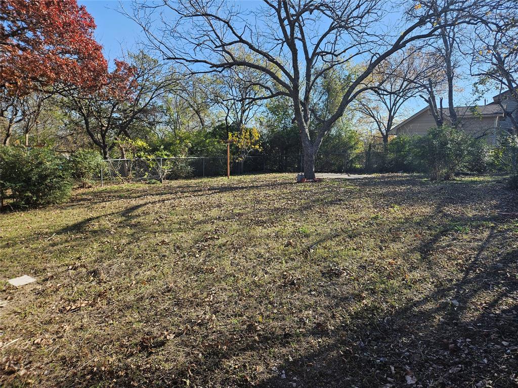 HOLLIS - Residential