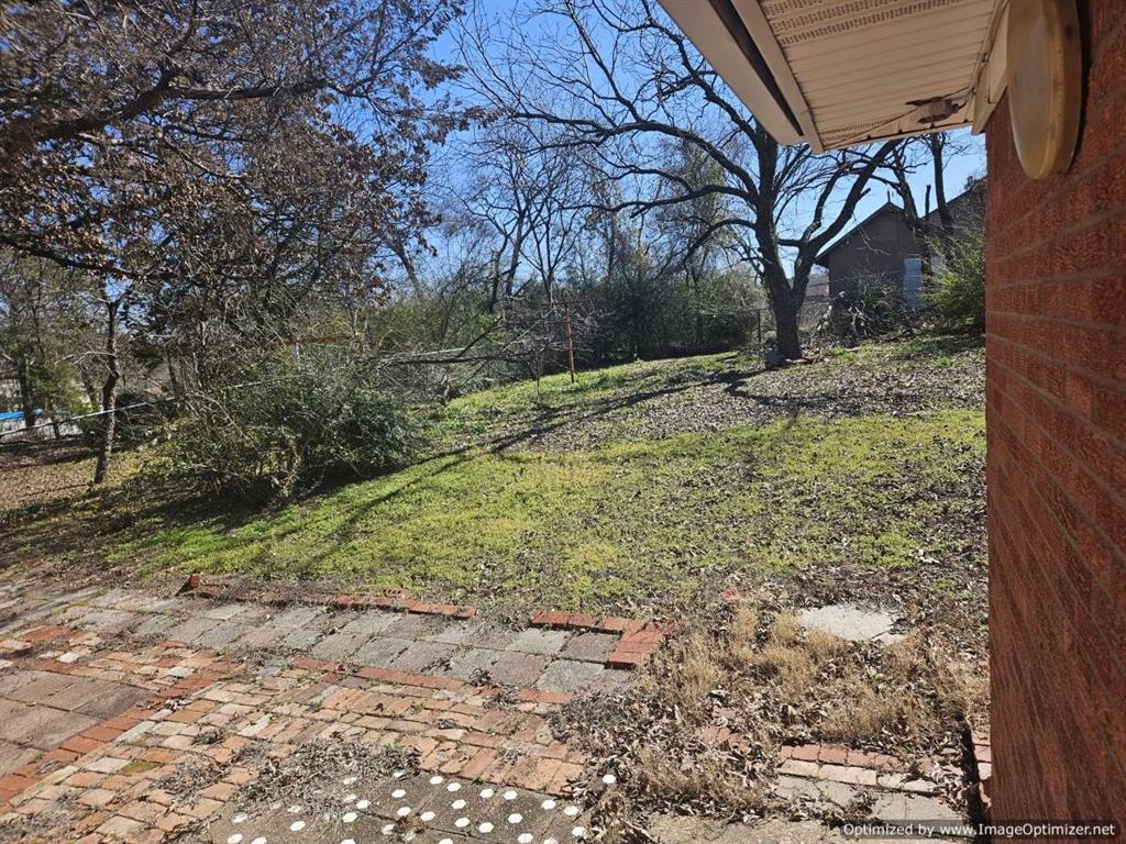 HOLLIS - Residential