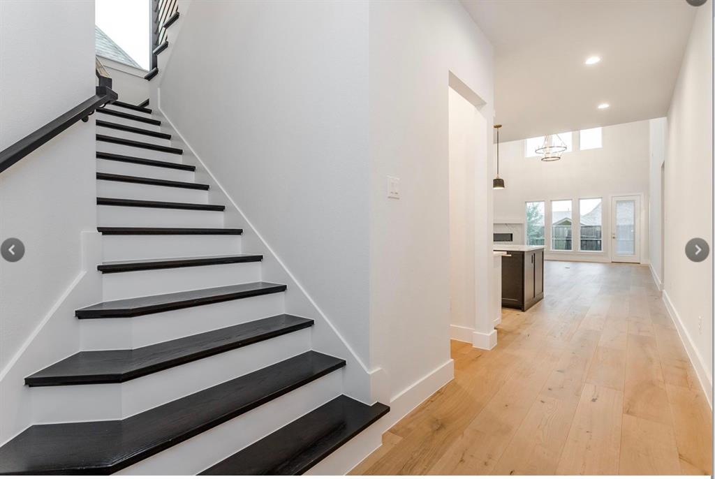 3928 River Bend Street