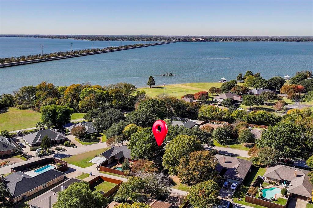 1128 Bayshore Drive
