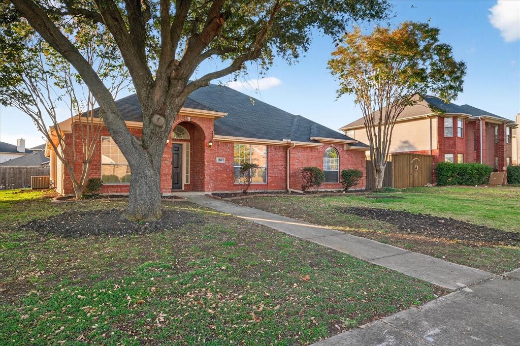 3807 Farmington Drive