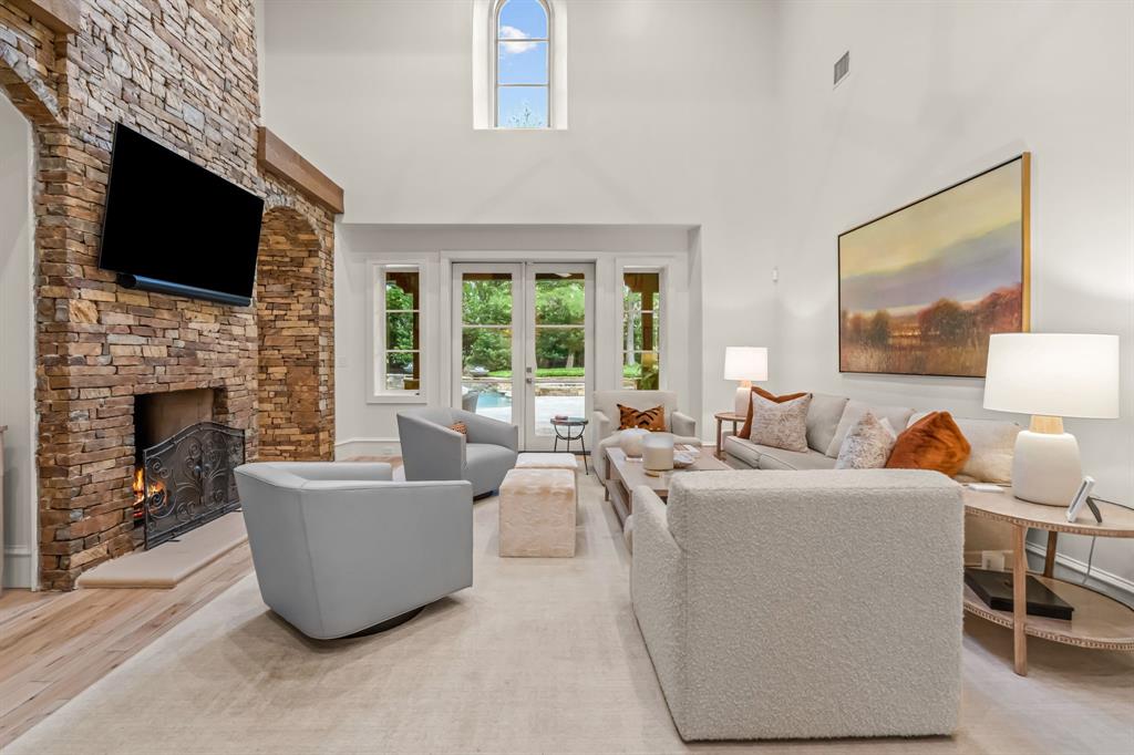 2215 King Fisher Drive
