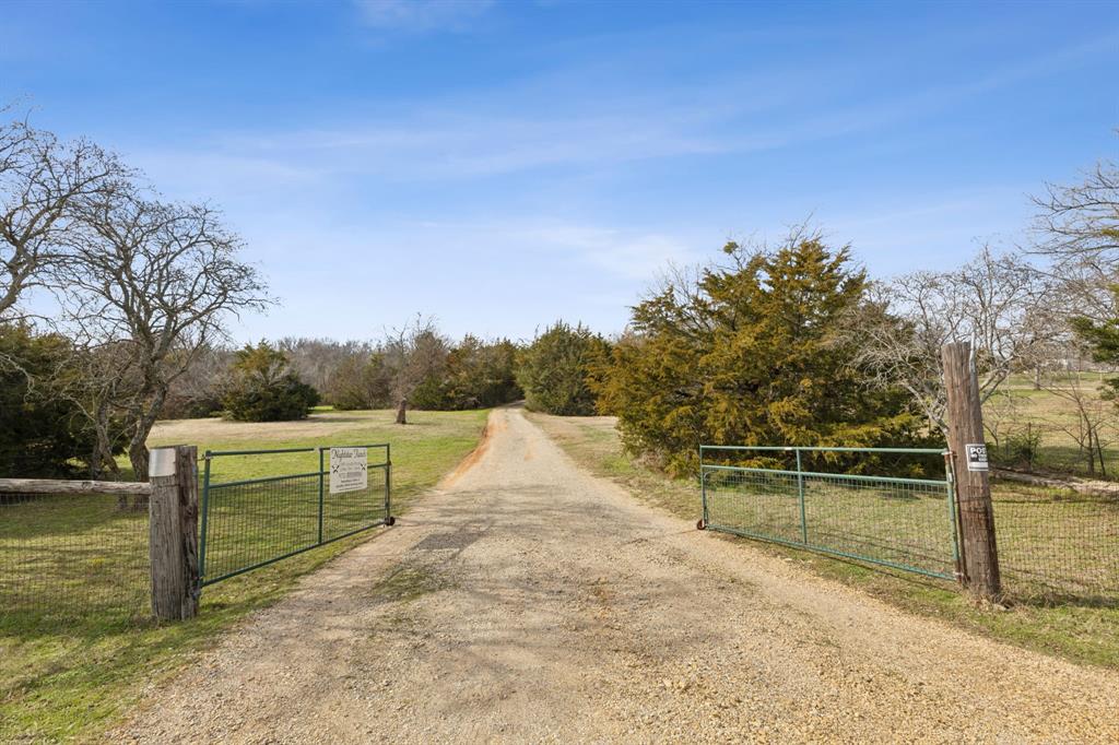 1189 Lloyds Road