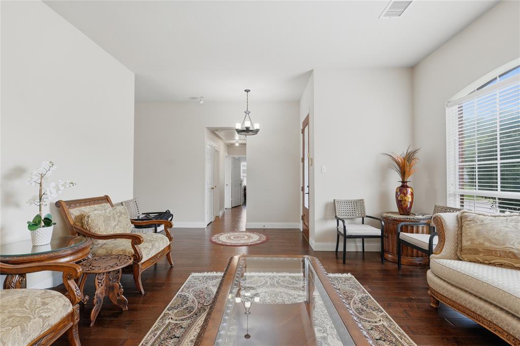 6809 Westover