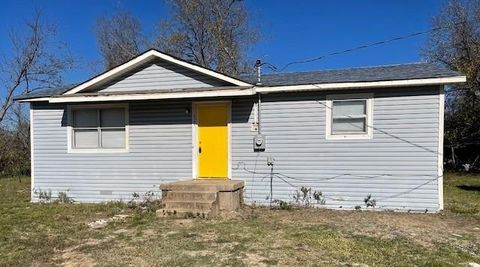 621 E FM 64 Highway Ladonia TX 75449