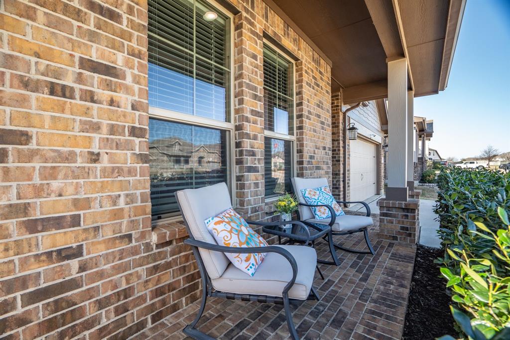 2527 Candle Lane