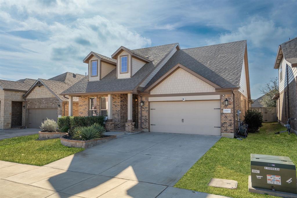 2527 Candle Lane