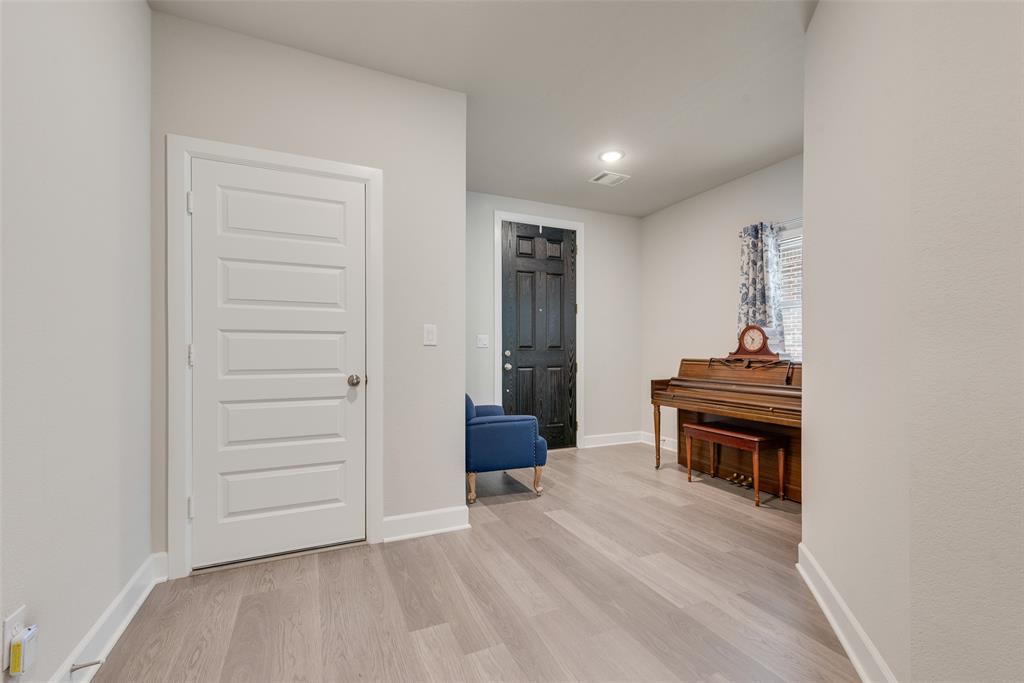 4048 Anglers Way
