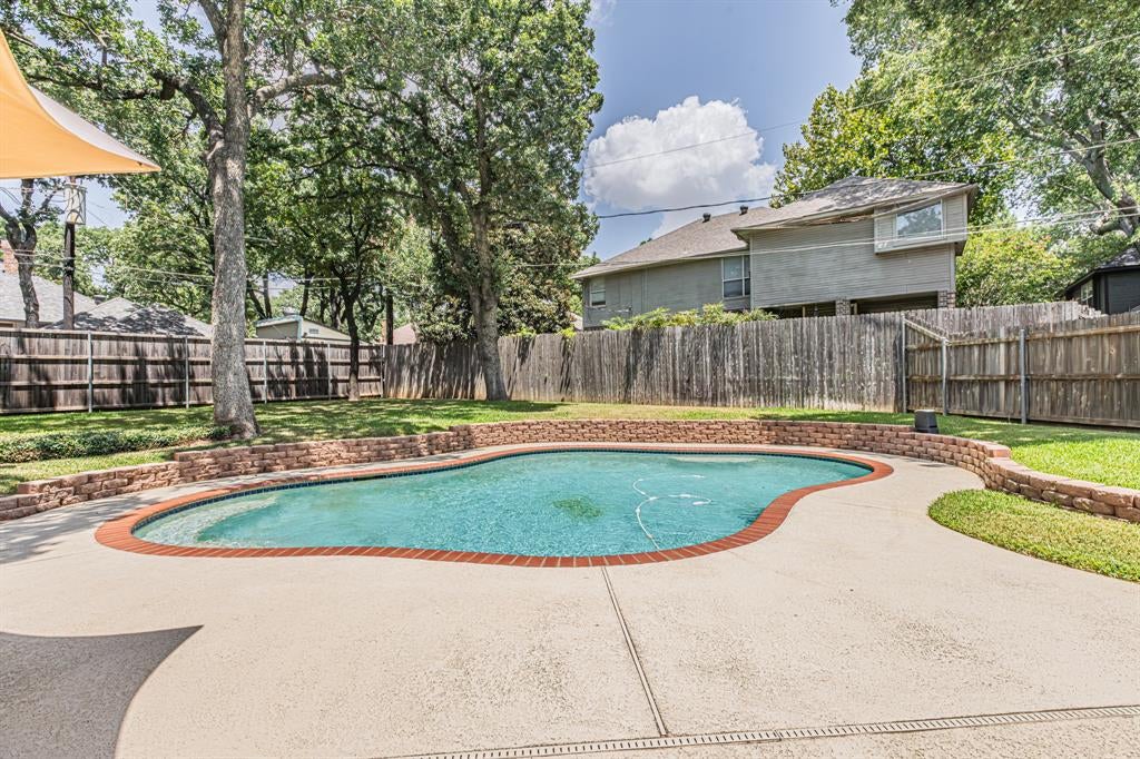 3901 Echo Hill Court
