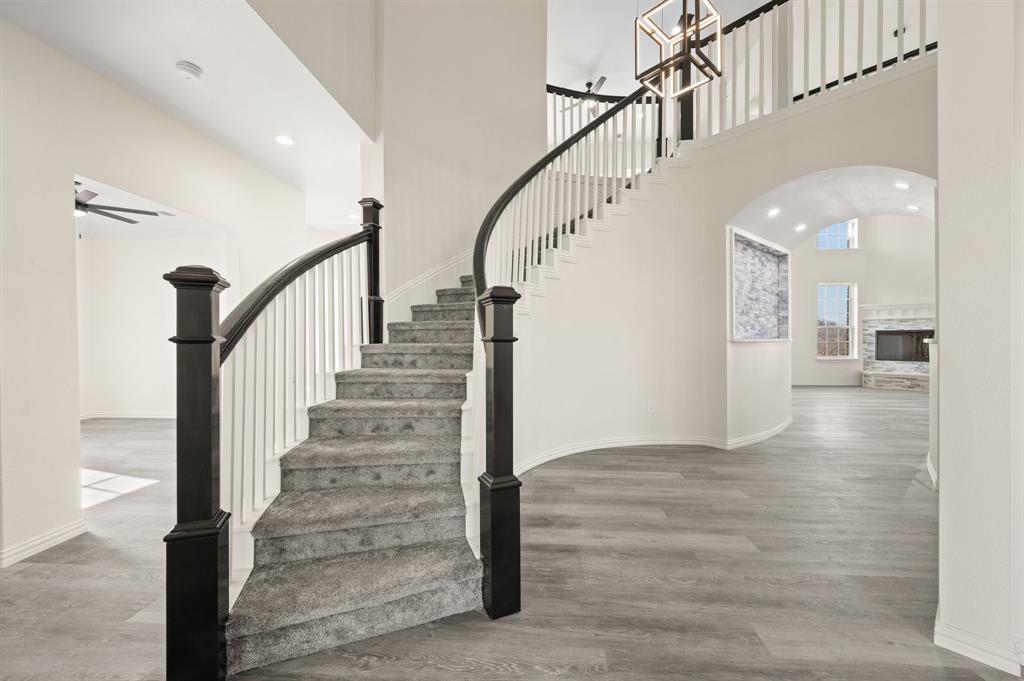 828 Mallard Pointe Drive