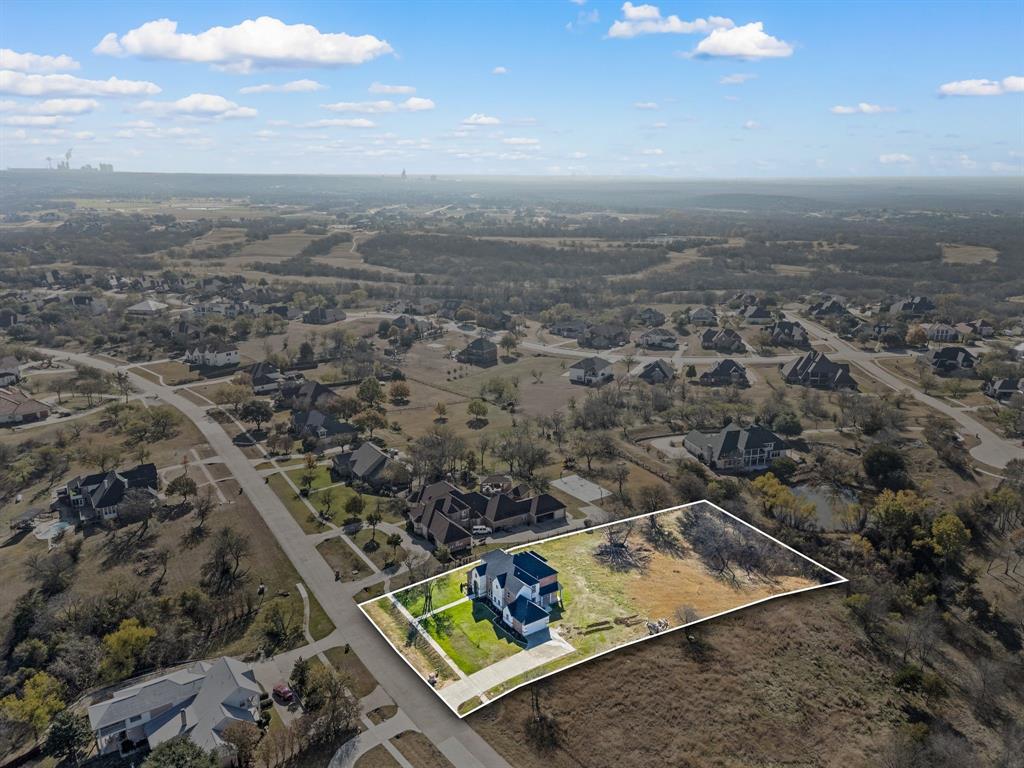 828 Mallard Pointe Drive