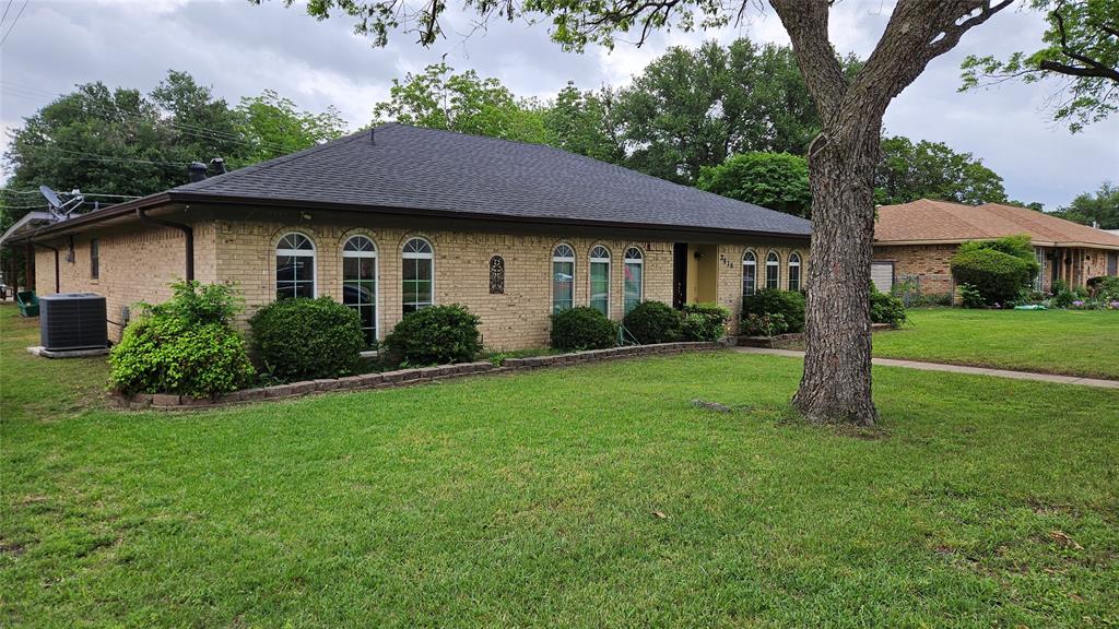 2418 Ingleside Drive