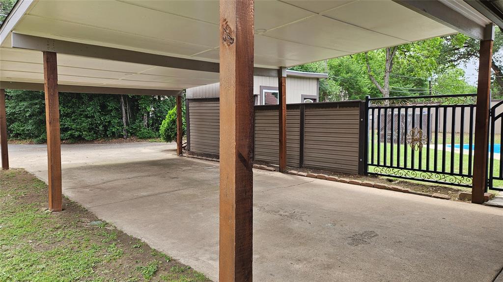 2418 Ingleside Drive