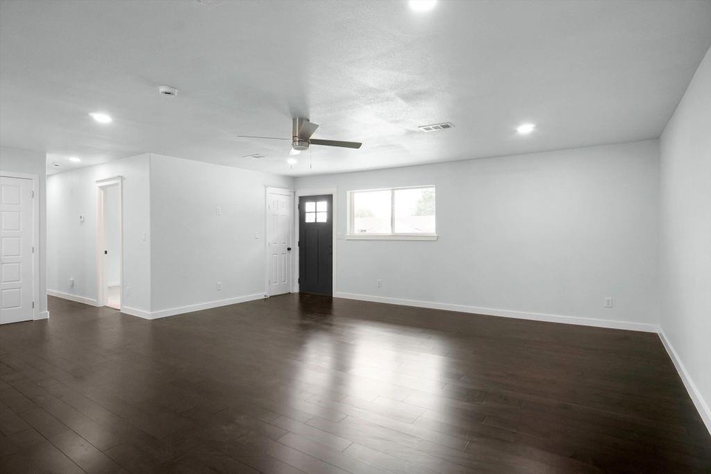 4521 Gary Drive