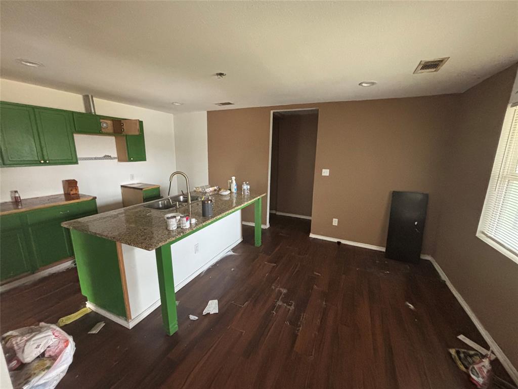 Z RICKETTS SURV ABS #1203 - Residential Lease