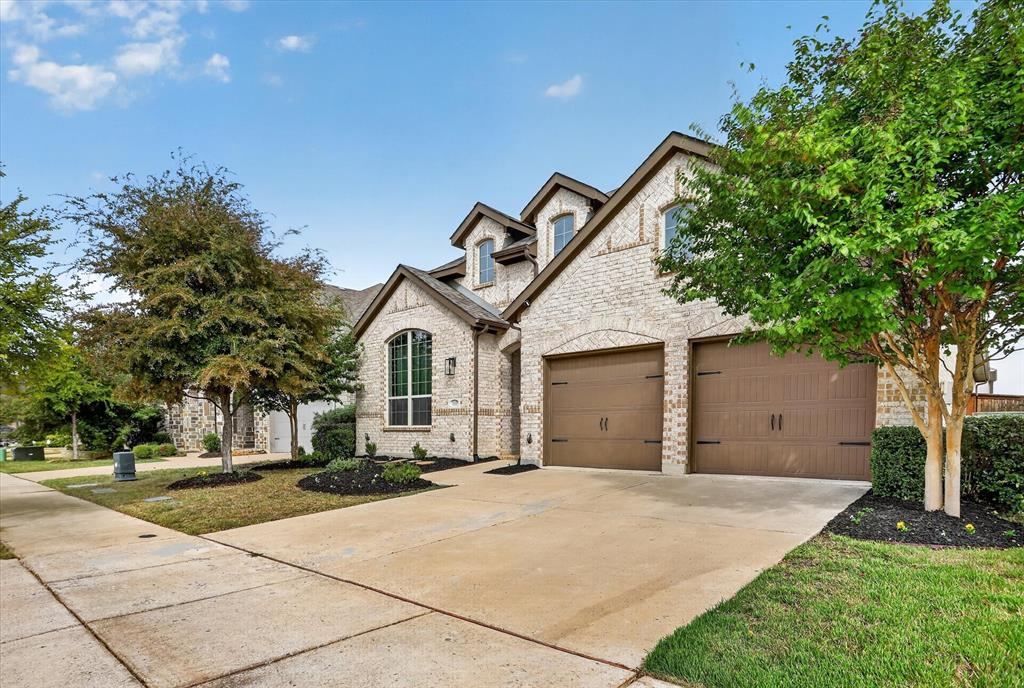 10105 Bitterroot Drive
