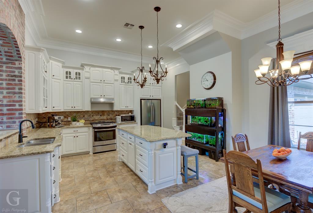 724 Dumaine Drive