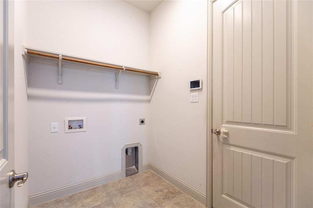 MANORS ON MILLER - Residential Lease