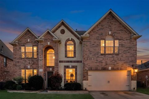 2335 Clark Trail Grand Prairie TX 75052