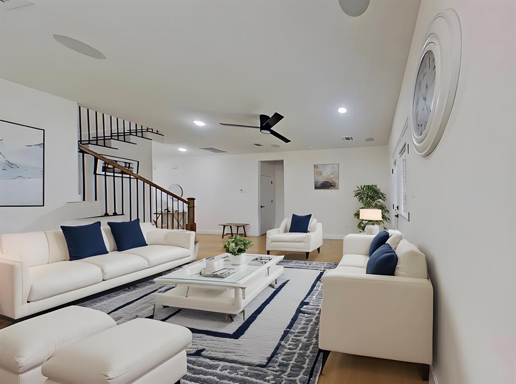908 Marcellus Court