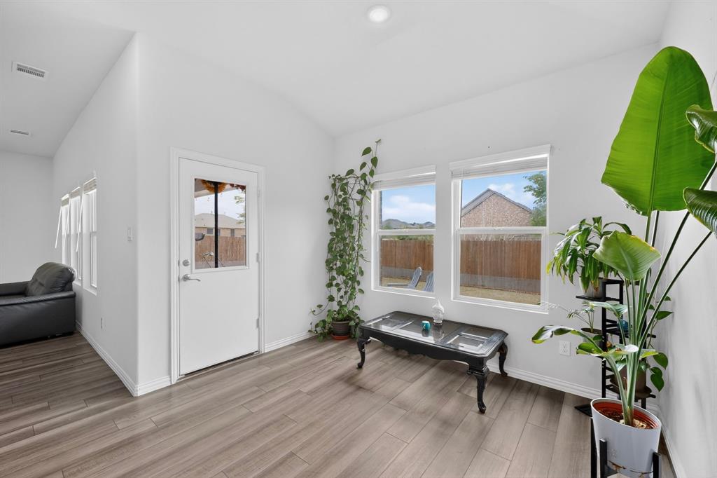 1008 Sweetleaf Street