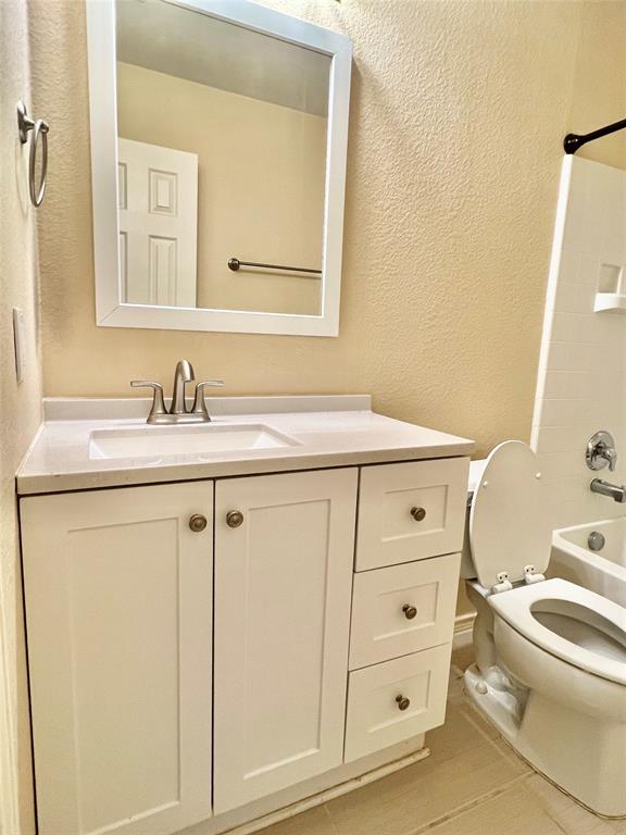 Heights At Westridge Ph II The - Residential Lease