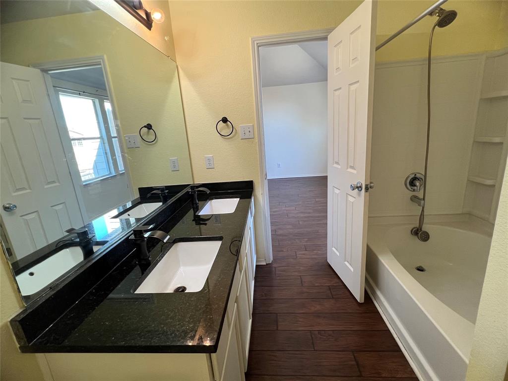 Heights At Westridge Ph II The - Residential Lease