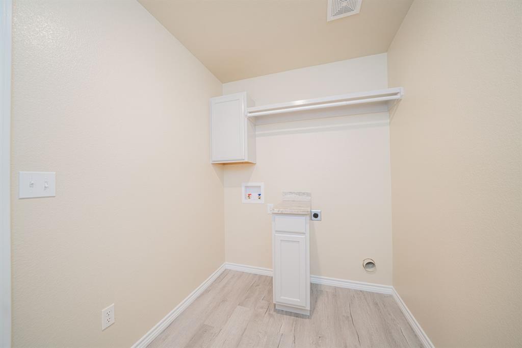 Tall Tree - Residential