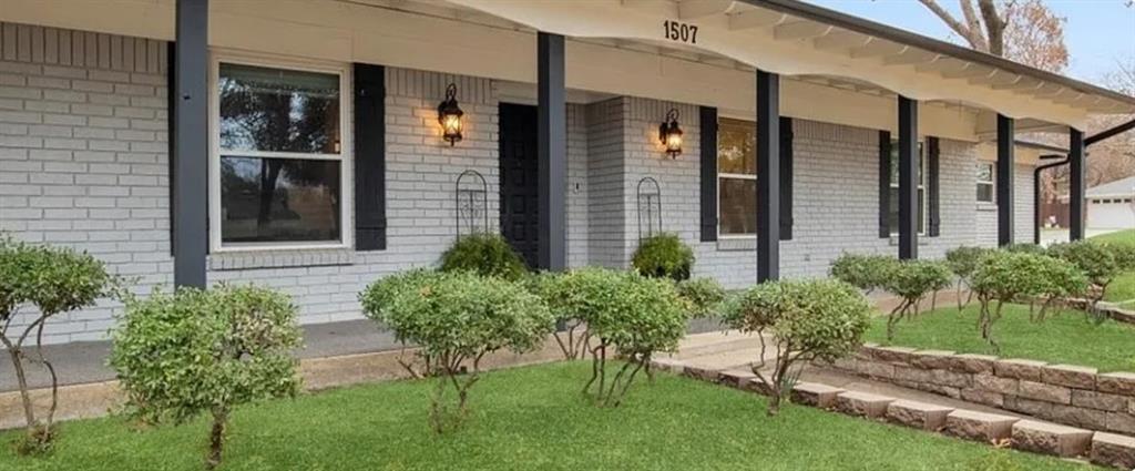 1507 Greenbrier Drive