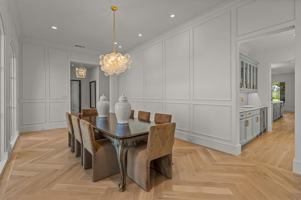 Montrachet - Residential