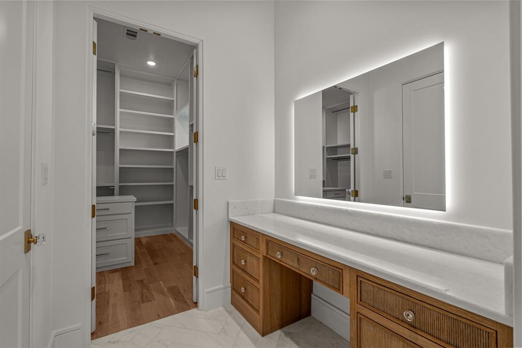 Montrachet - Residential