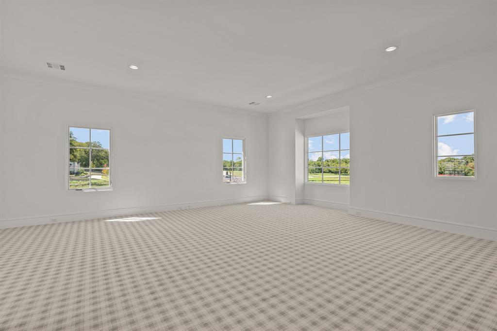 Montrachet - Residential